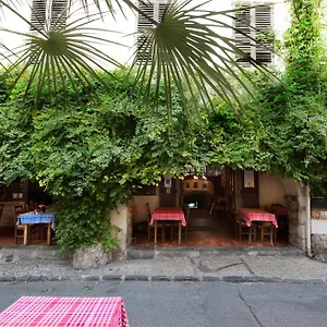 Hotel Les Arcades, Biot